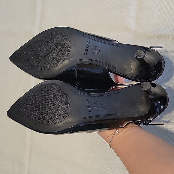 GEOX Patent Leather Slingback 2.5" mid-heels in black - Picture 2 of 9